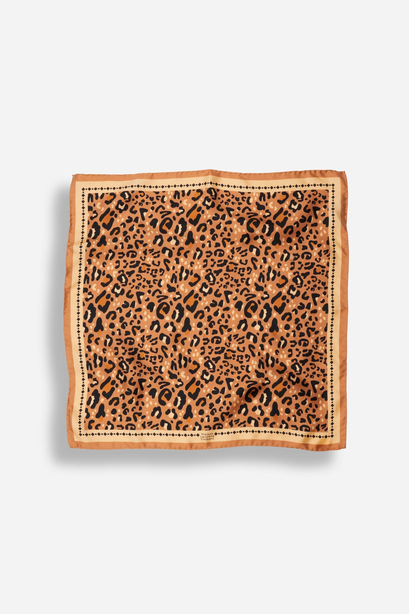 Small Leo Camel Silk