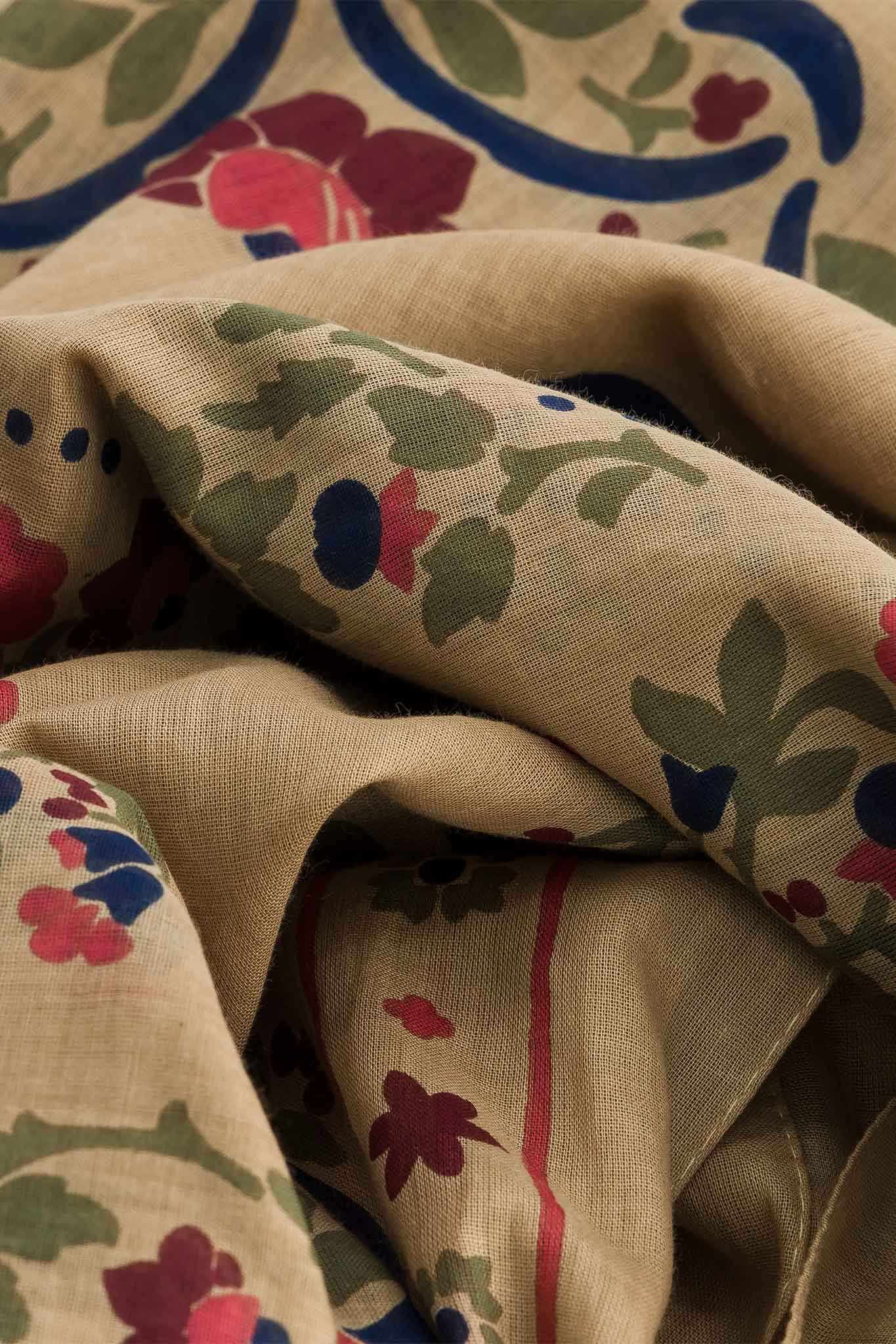 Secret Garden Crema Sarong