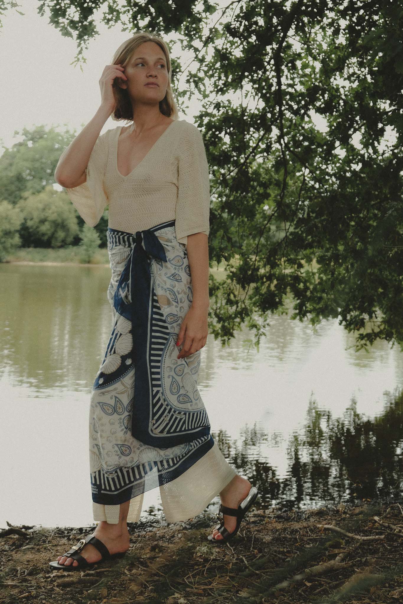 Large Bretagne Navy Sarong