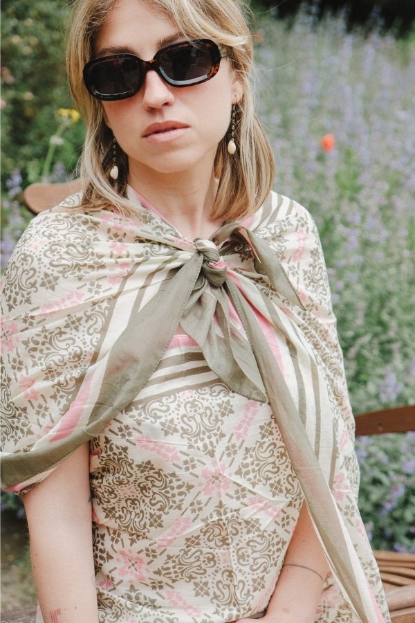 Azulejos Khaki Pink Sarong