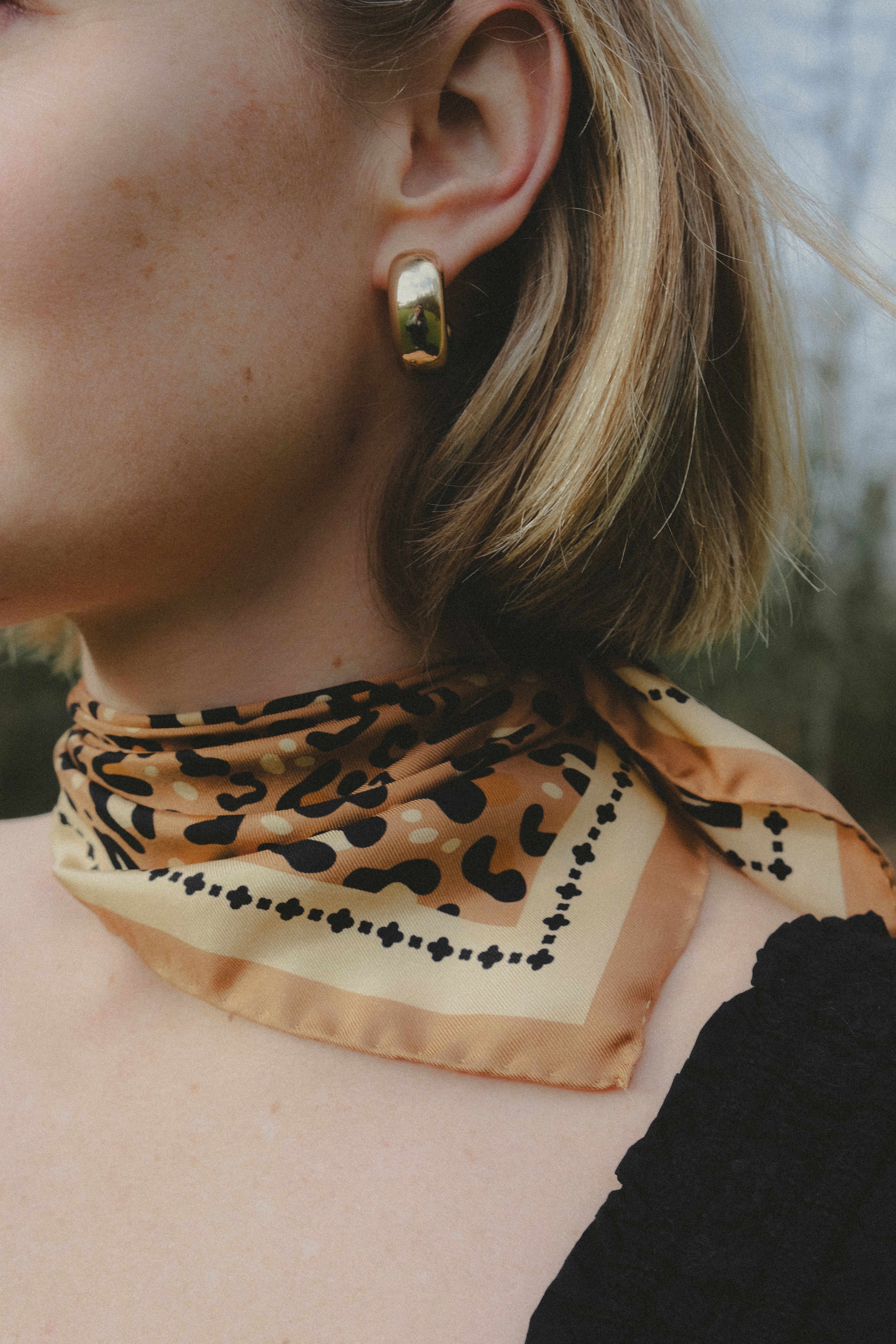 Small Leo Camel Silk