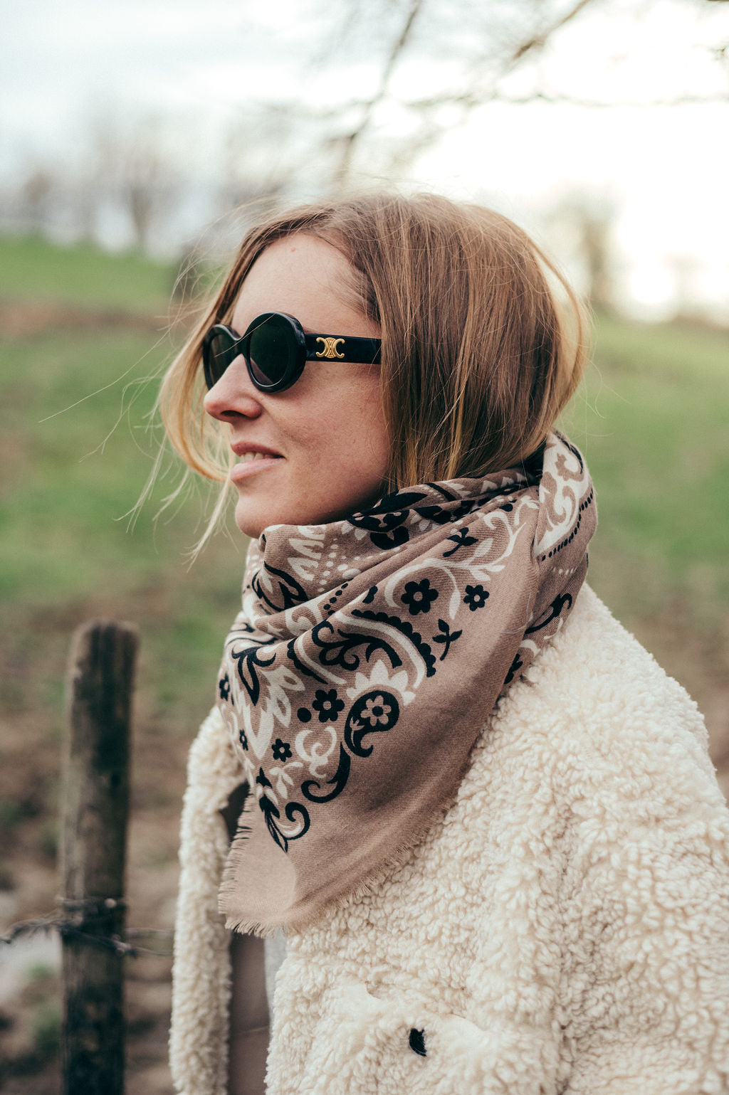 Bandana Taupe WC