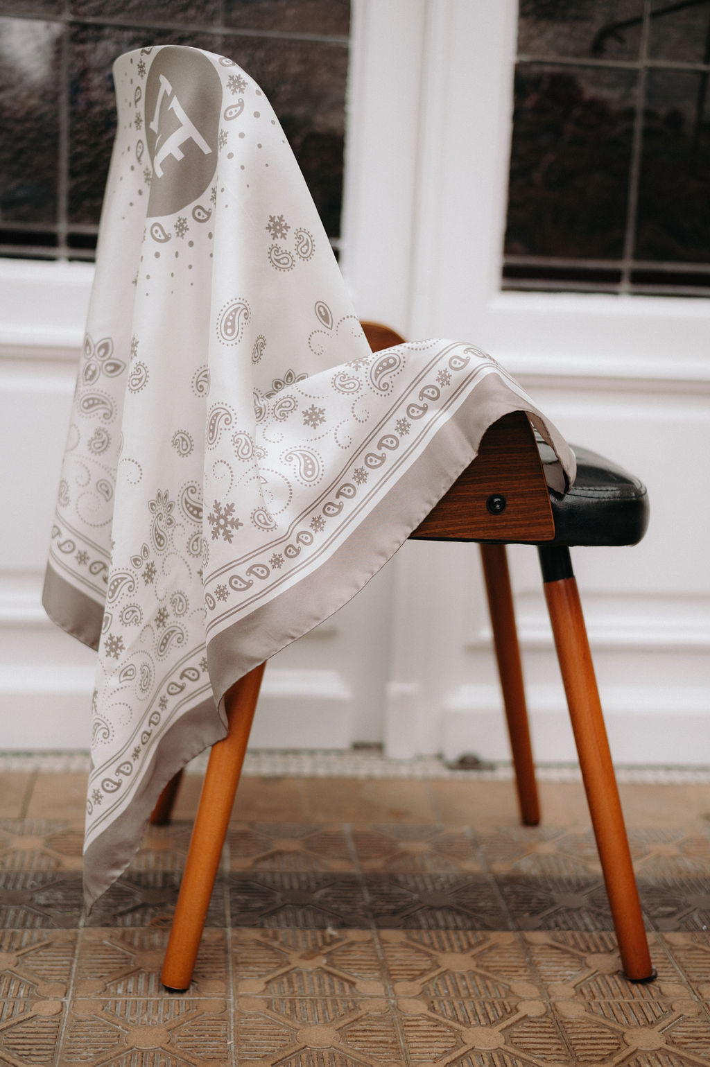 Bandana Flocon Taupe Silk
