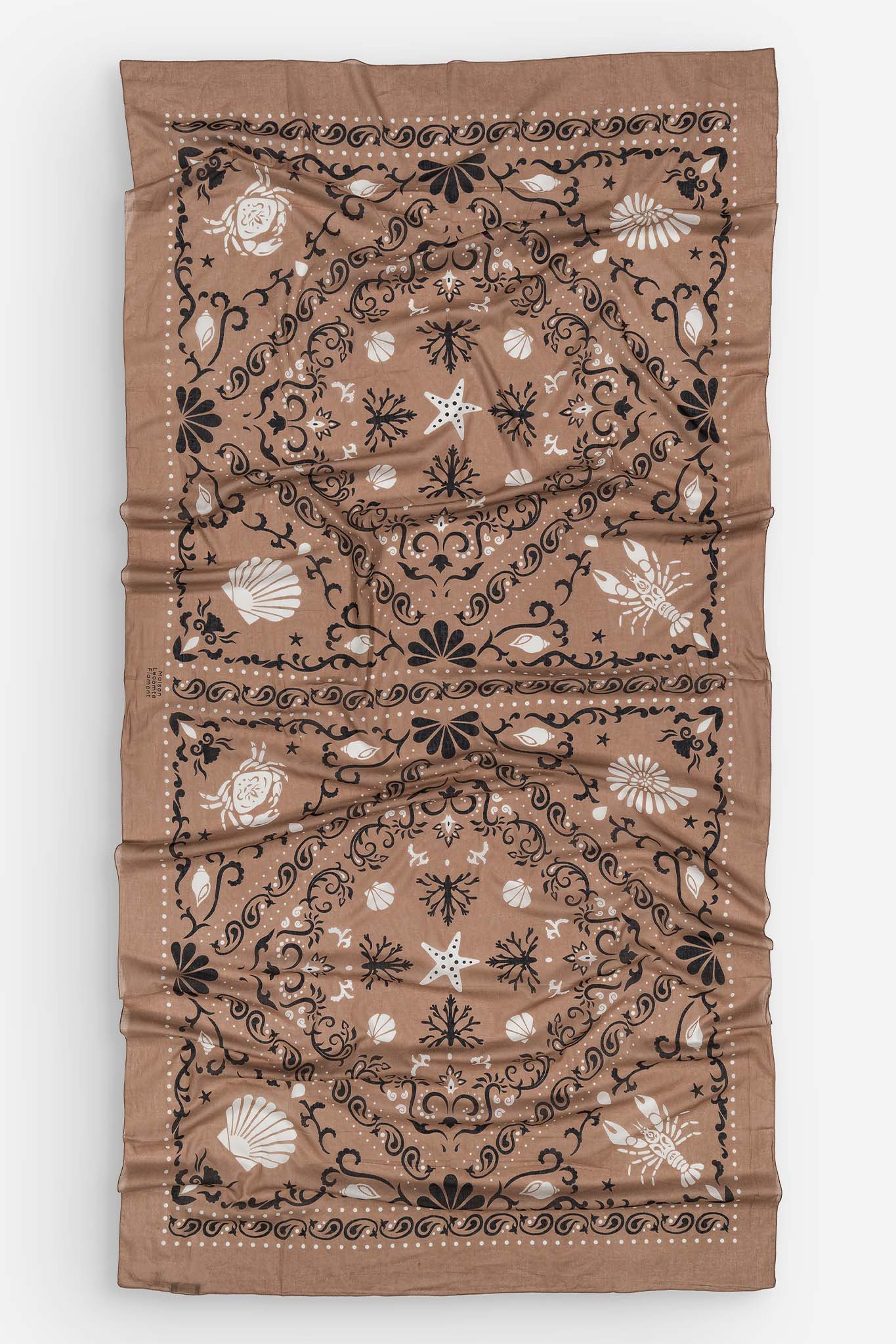 Large Crustaceans Ginger Sarong